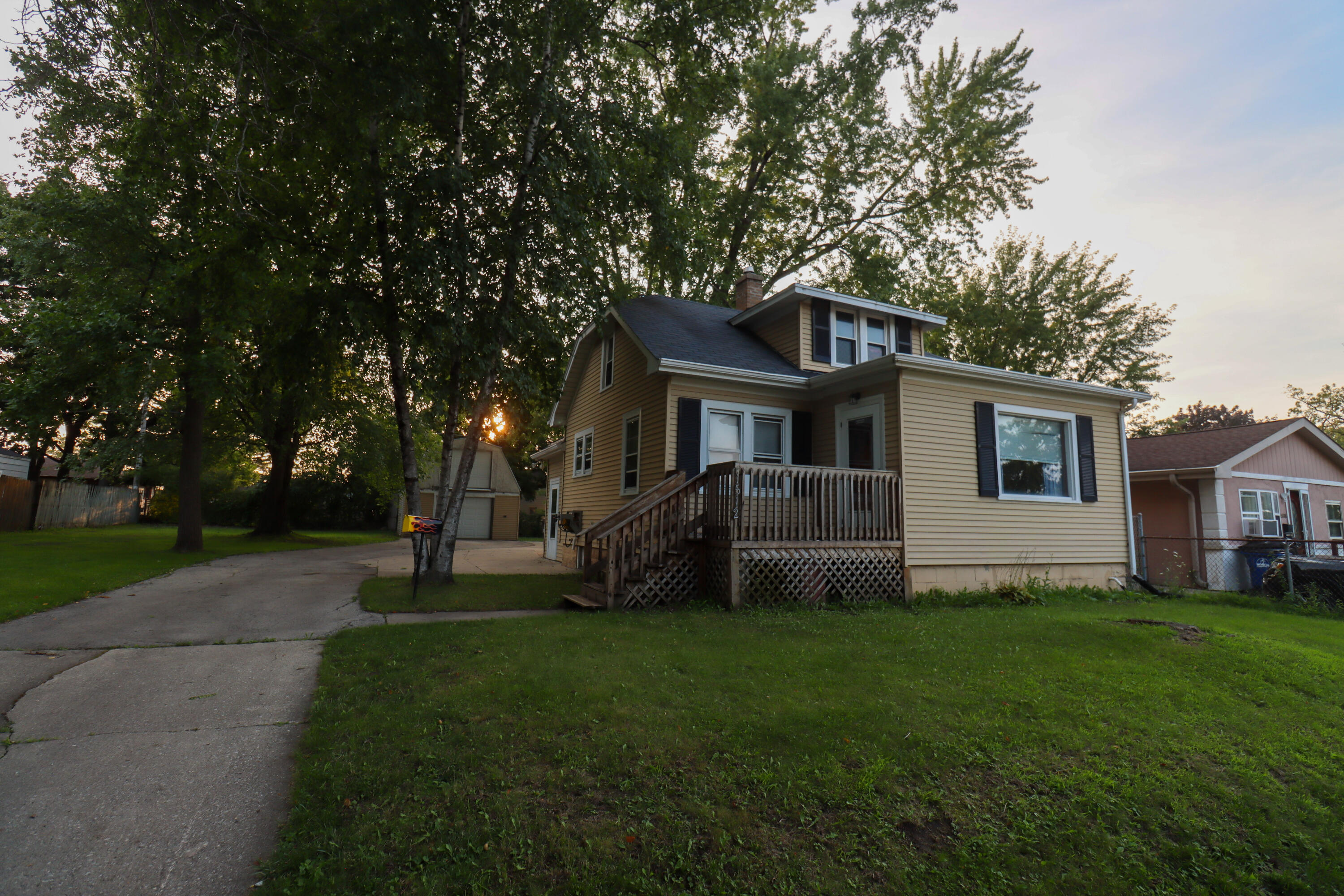 1512 Virginia Street Racine, WI 53405 - Photo 1 of 20 1512 Virginia St Racine WI 53405-4