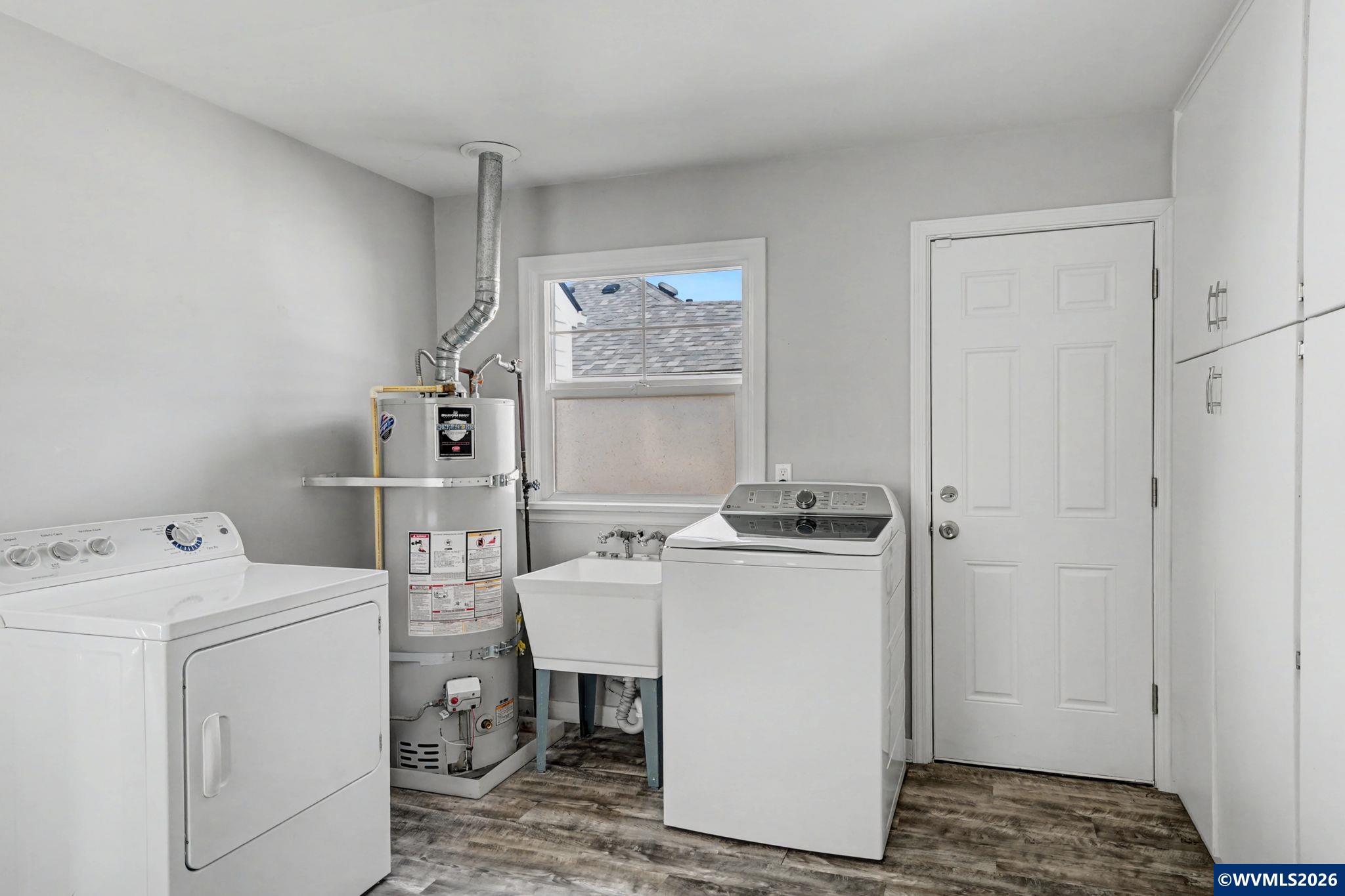 1098 Southwest 13th Avenue Albany, OR 97321 - Photo 13 of 27 Gallery Image 13