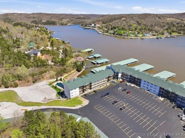 $265,000 | 464 Cedar Heights Drive, Unit 3B, Camdenton, MO 65020