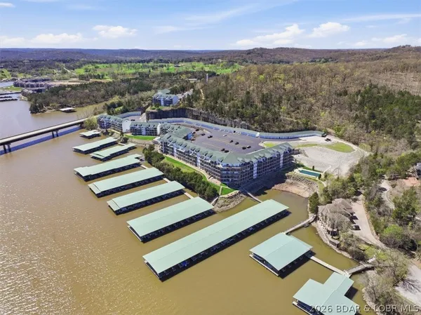 $265,000 | 464 Cedar Heights Drive, Unit 3B, Camdenton, MO 65020