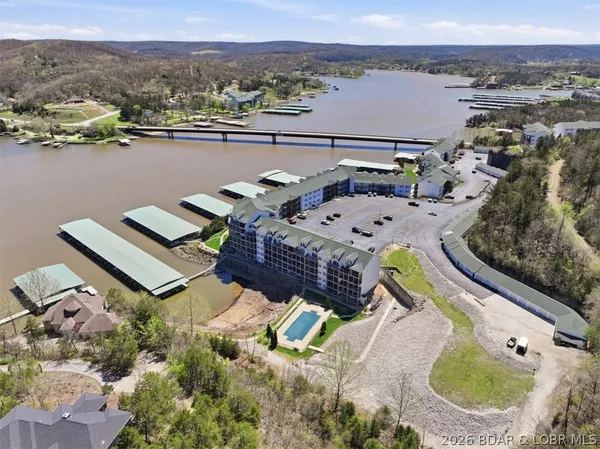 $265,000 | 464 Cedar Heights Drive, Unit 3B, Camdenton, MO 65020