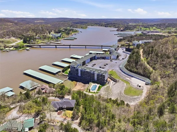 $265,000 | 464 Cedar Heights Drive, Unit 3B, Camdenton, MO 65020