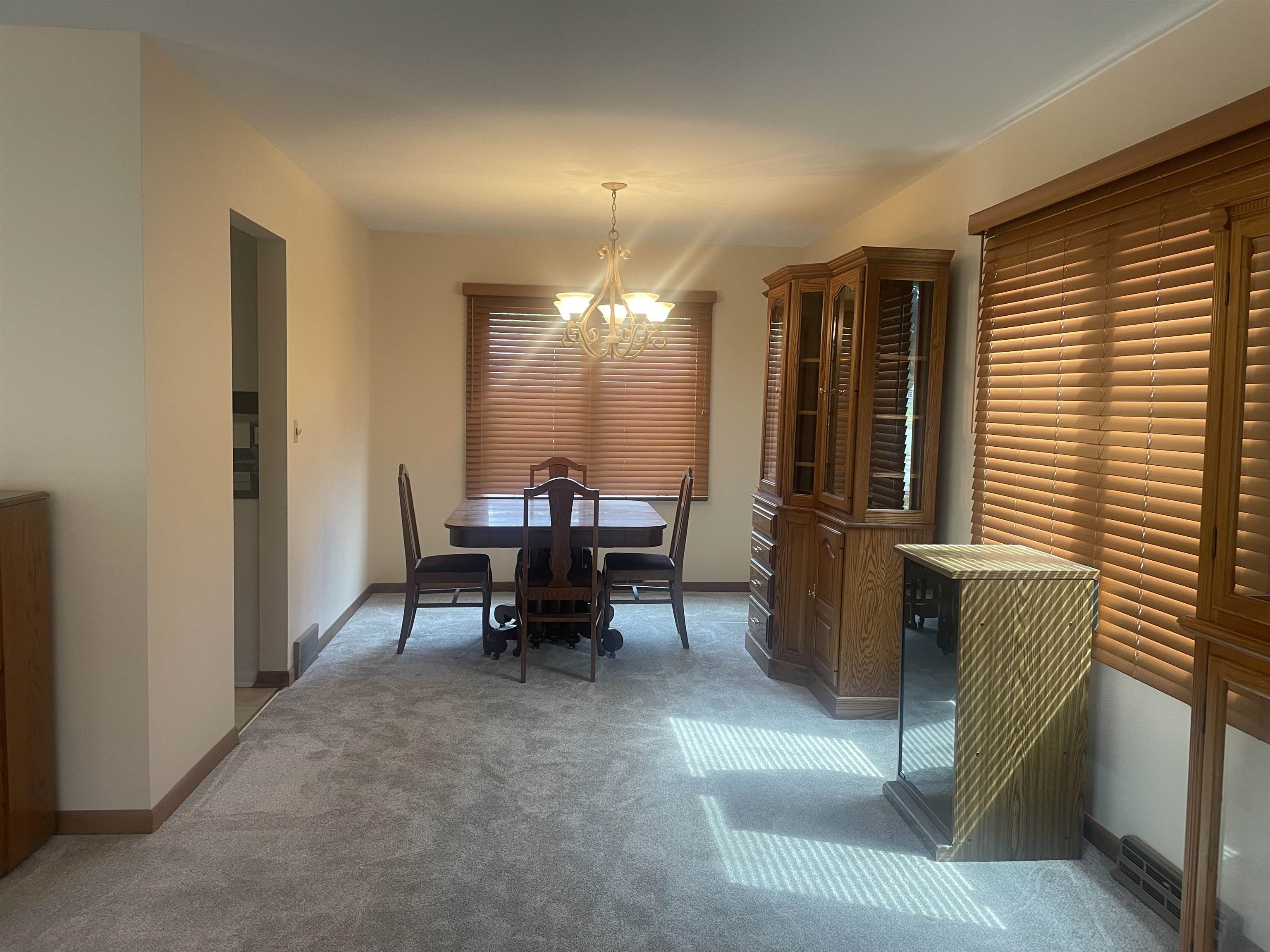 723 Ruggles Street Fond du Lac, WI 54935 - Photo 6 of 41