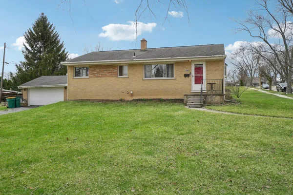 $340,000 | 286 Lawson Street, Saline, MI 48176