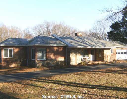 125 Chesterfield Road East Lyme, CT 06333 - Photo 1 of 1 Exterior Front.