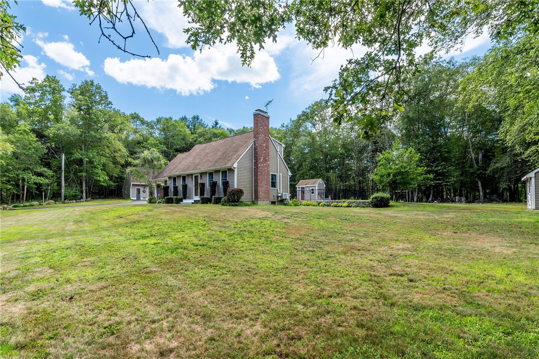 147 Woodville Alton Road Hopkinton, RI 02832 - Photo 5 of 34