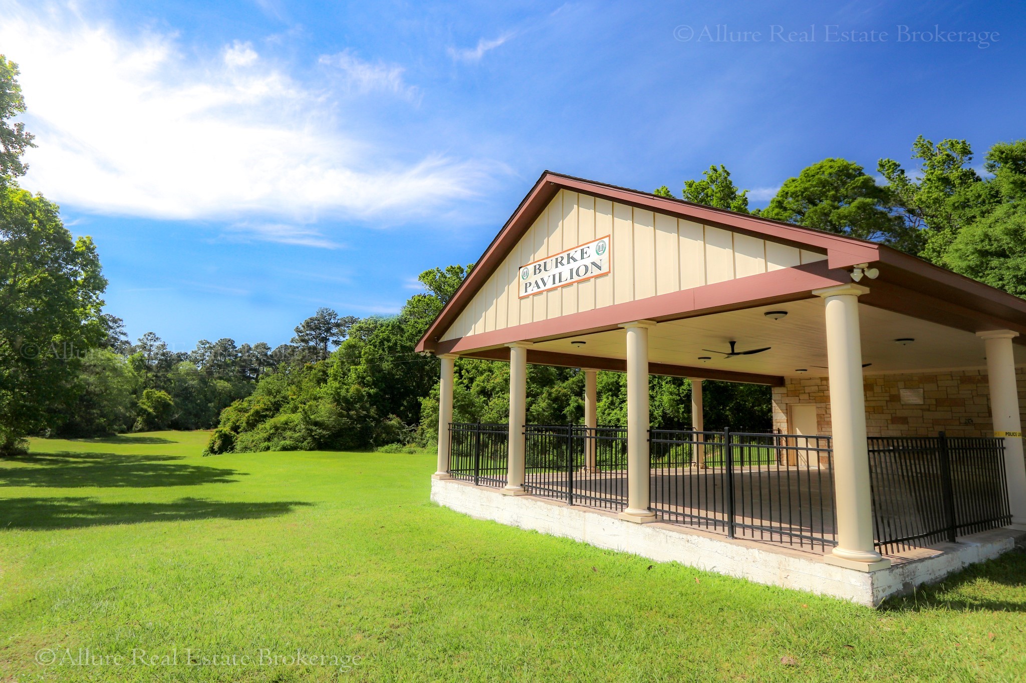 2208 Appian Way New Caney, TX 77357 - Photo 9 of 14 a view of a house with backyard and garden