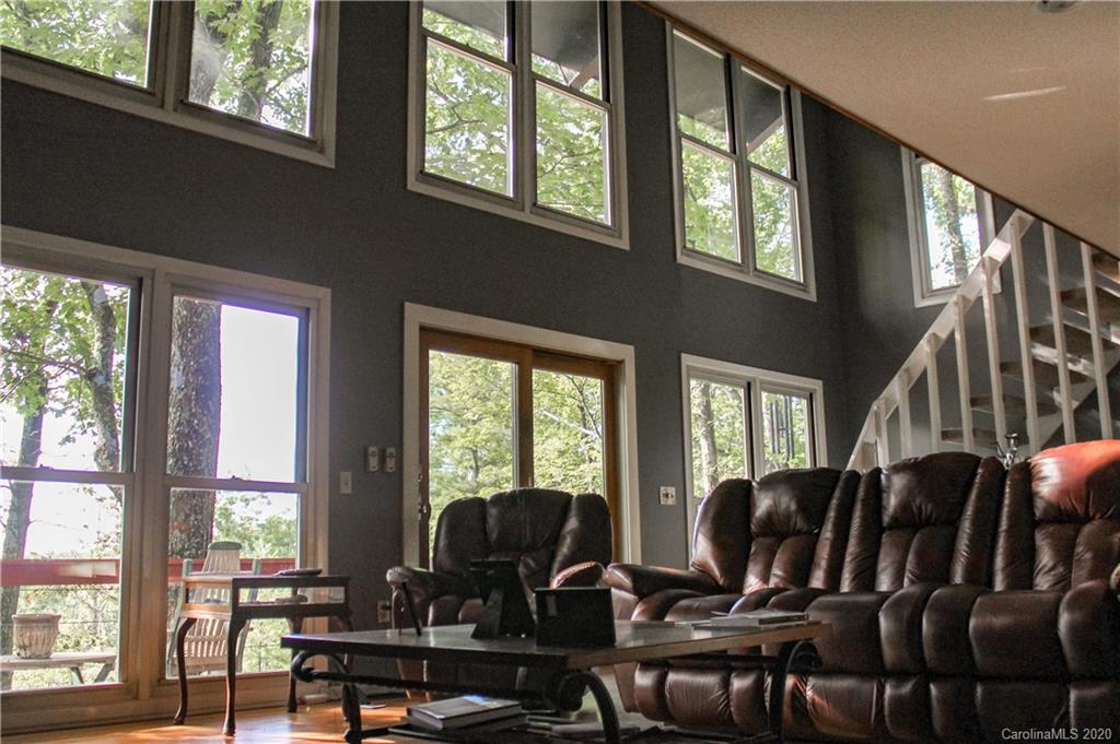 138 Lakeview Road Spruce Pine, NC 28777 - Photo 14 of 31 Gallery Image 14