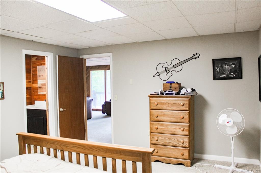 138 Lakeview Road Spruce Pine, NC 28777 - Photo 29 of 31 Gallery Image 29