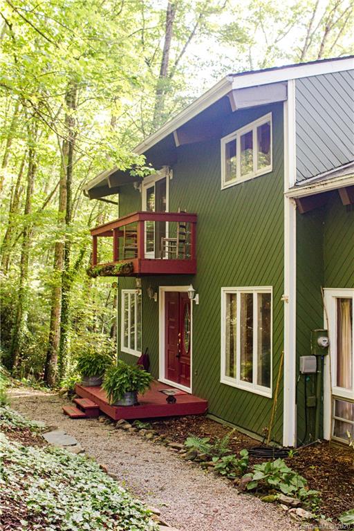 138 Lakeview Road Spruce Pine, NC 28777 - Photo 4 of 31 Gallery Image 4