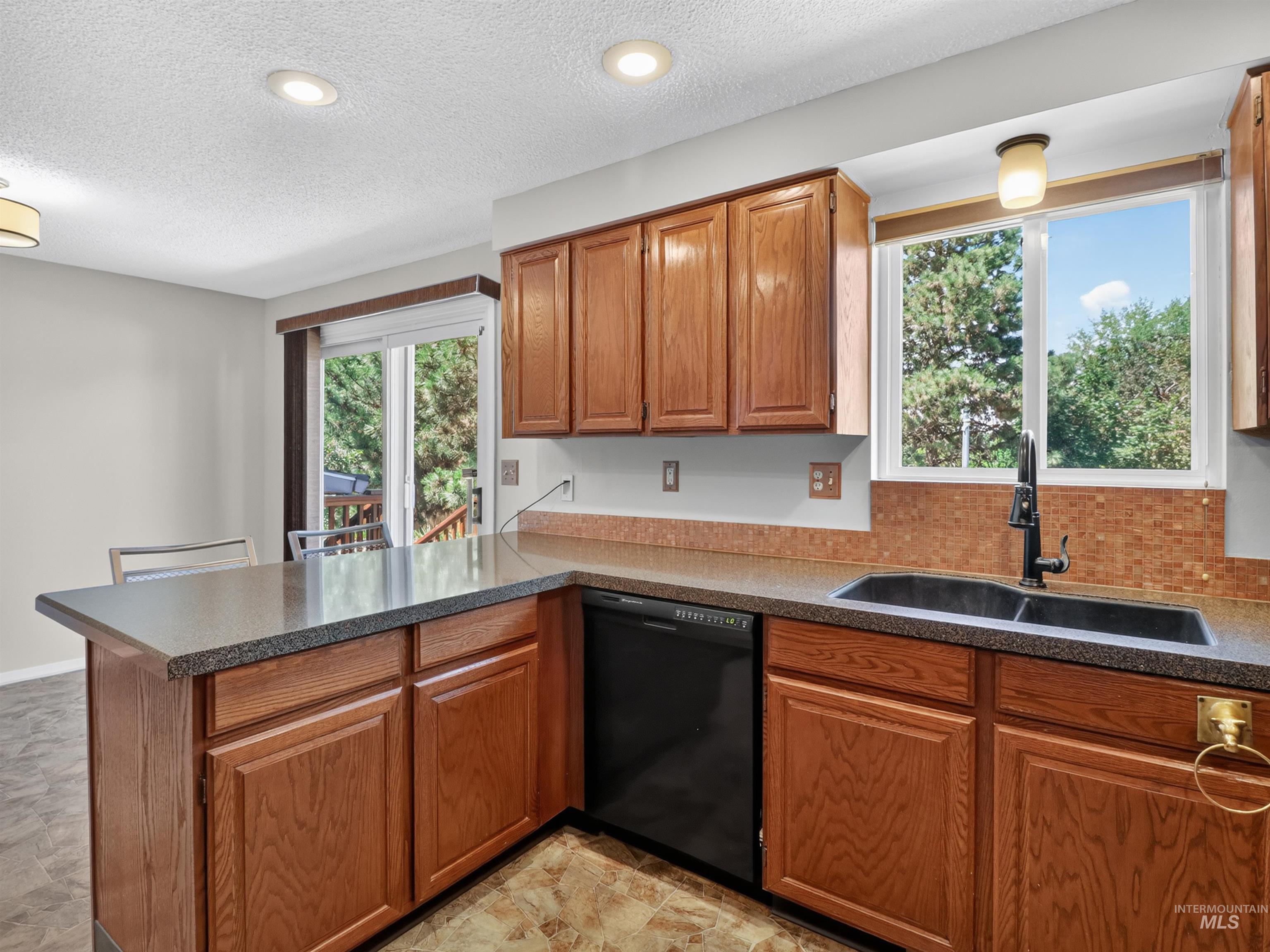 2590 South Cloverdale Road Boise, ID 83709 - Photo 8 of 34