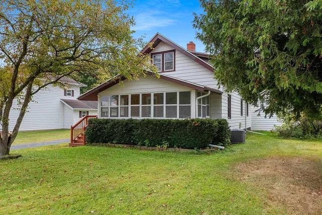 $334,900 | 531 North Main Street, Shawano, WI 54166
