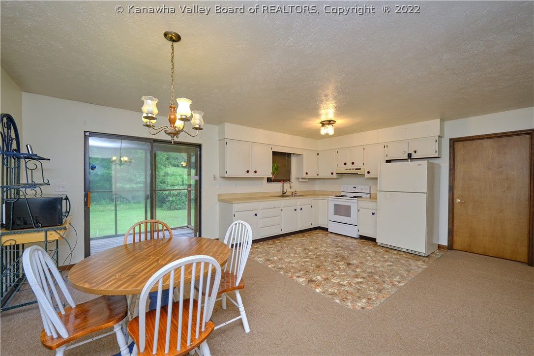 1529 Rocky Step Road Scott Depot, WV 25560 - Photo 10 of 27 Gallery Image 10