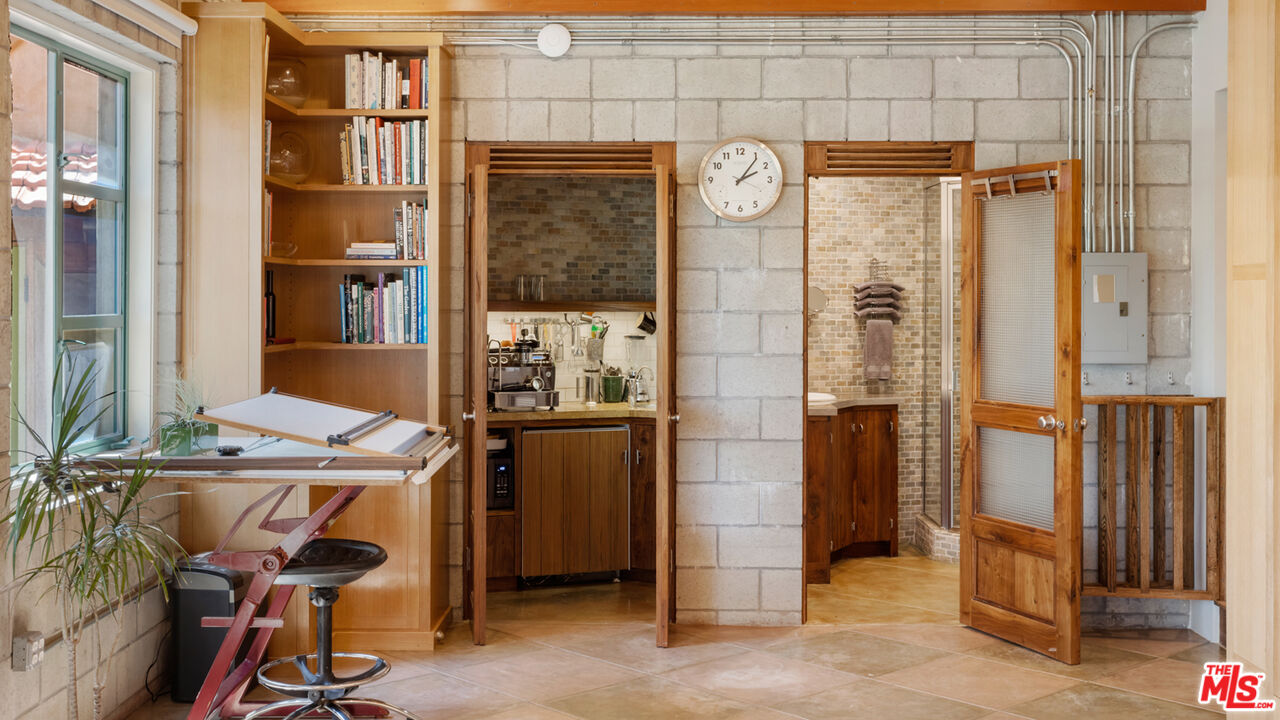 635 Greenleaf Canyon Road Topanga, CA 90290 - Photo 4 of 64