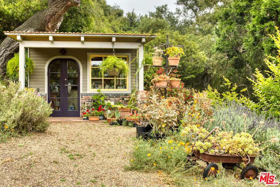 635 Greenleaf Canyon Road Topanga, CA 90290 - Photo 57 of 64