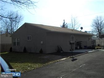 15 Gaping Rock Road Levittown, PA 19057 - Photo 3 of 11 Exterior Front