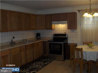 15 Gaping Rock Road Levittown, PA 19057 - Photo 4 of 11 Kitchen