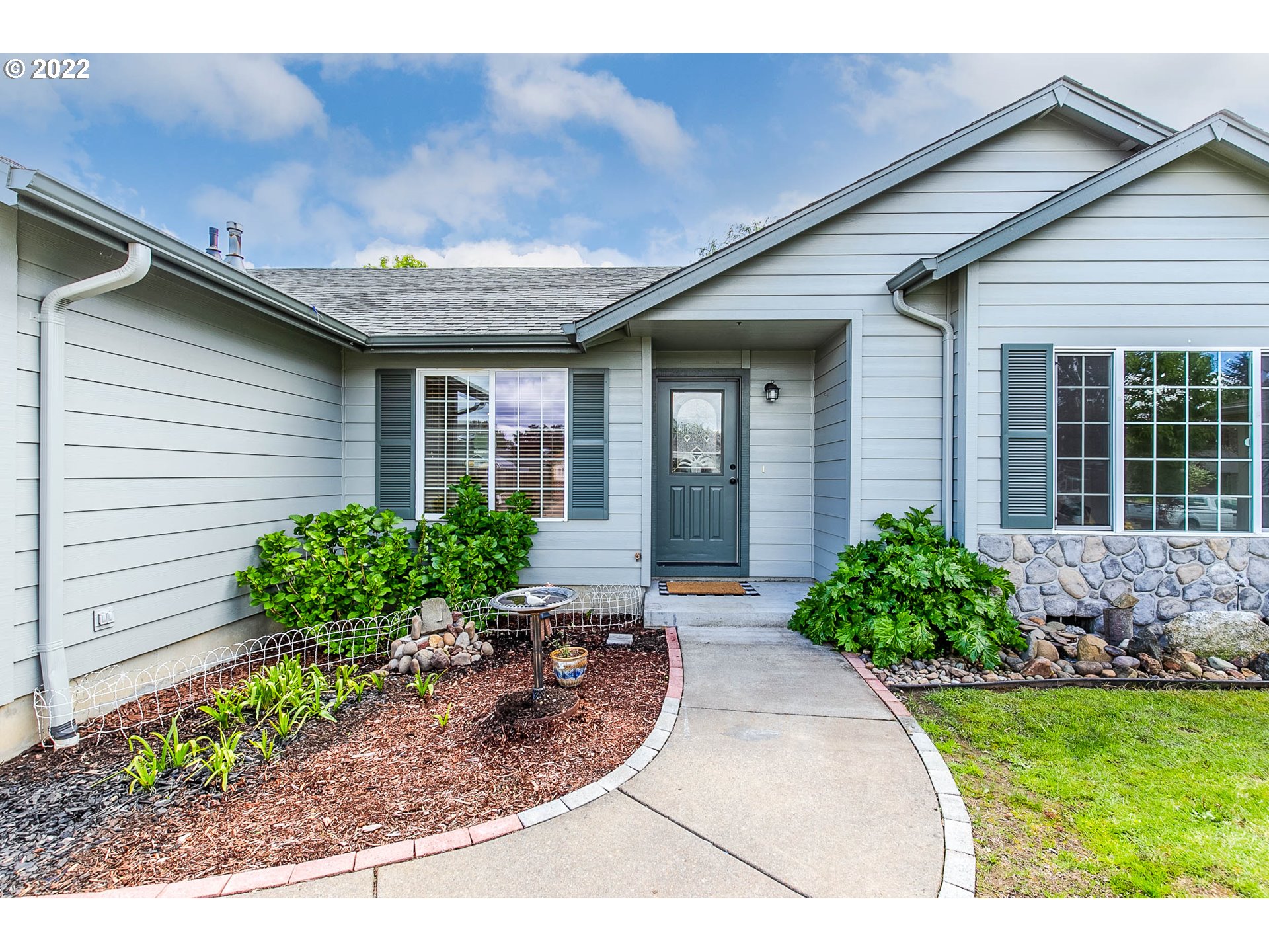 3939 North Street Springfield, OR 97478 - Photo 5 of 31 Gallery Image 5