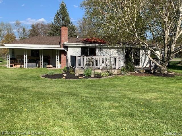 4424 South Center Road Burton, MI 48519 - Photo 14 of 47 Landscaped back yard