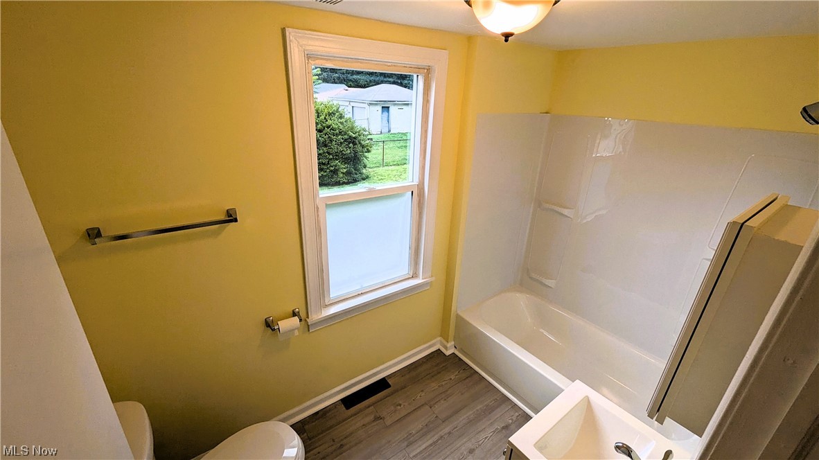 1493 Breiding Road Akron, OH 44310 - Photo 18 of 33