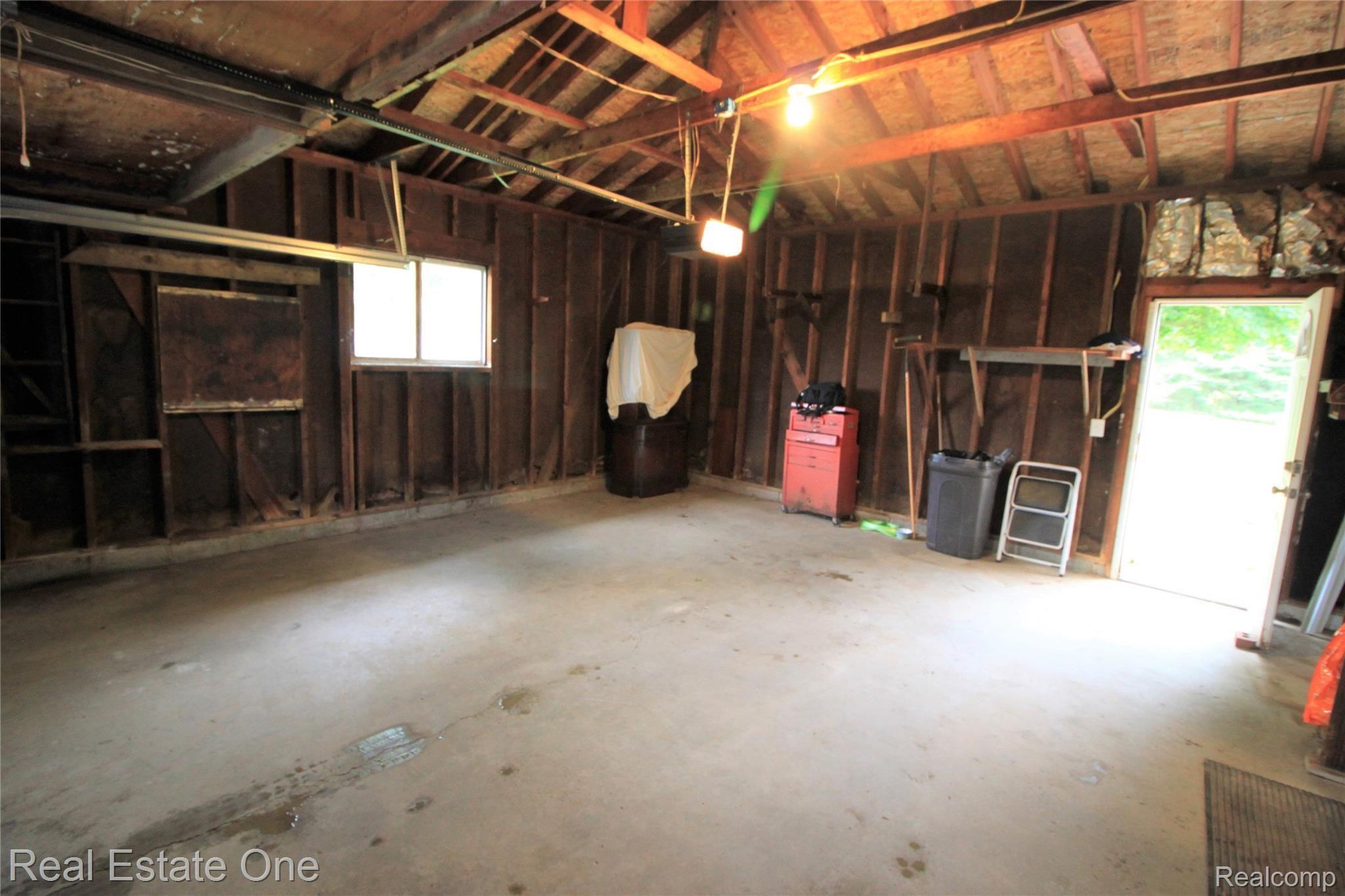 340 South Baldwin Road Oxford, MI 48371 - Photo 28 of 30 IMG_4069.JPG
