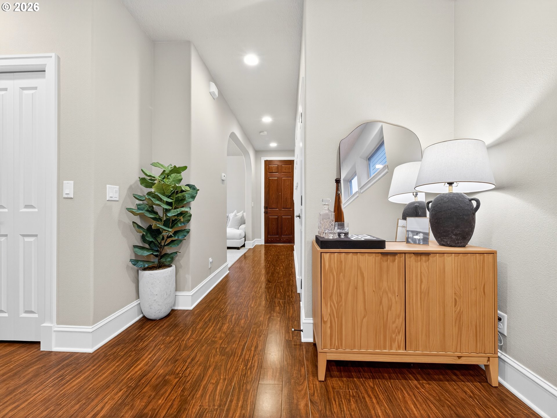 17118 Southwest Sonnet Way King City, OR 97224 - Photo 5 of 48 Hallway