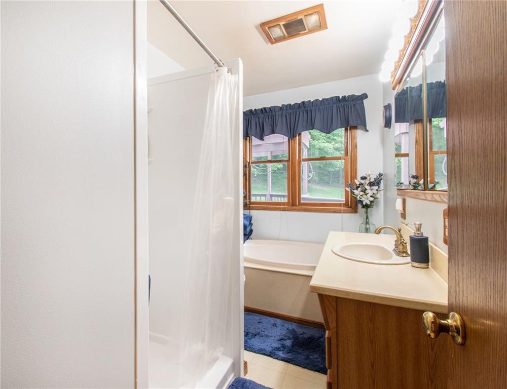 137 Lakewood Road New Castle, PA 16101 - Photo 15 of 27 Gallery Image 15