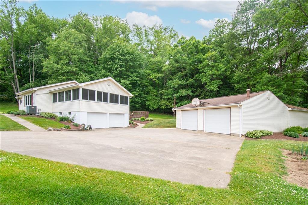 137 Lakewood Road New Castle, PA 16101 - Photo 24 of 27 Gallery Image 24