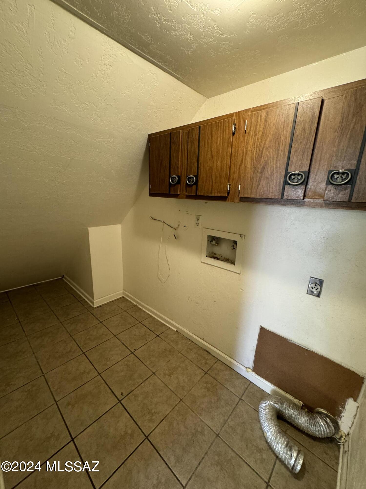 1505 East Prince Road, Unit B Tucson, AZ 85719 - Photo 12 of 37