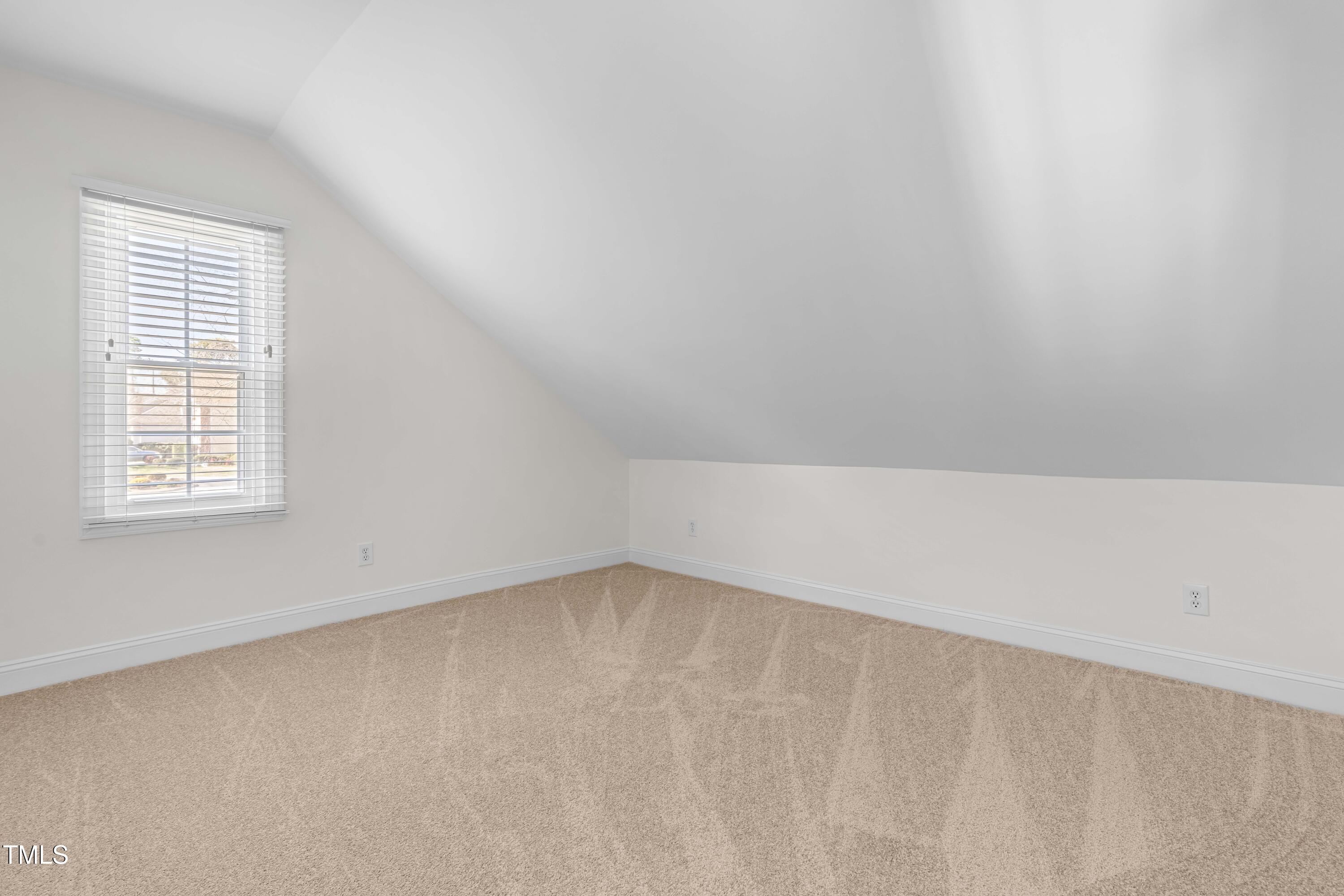 2909 Hawtree Drive Raleigh, NC 27613 - Photo 27 of 38 DSC01156