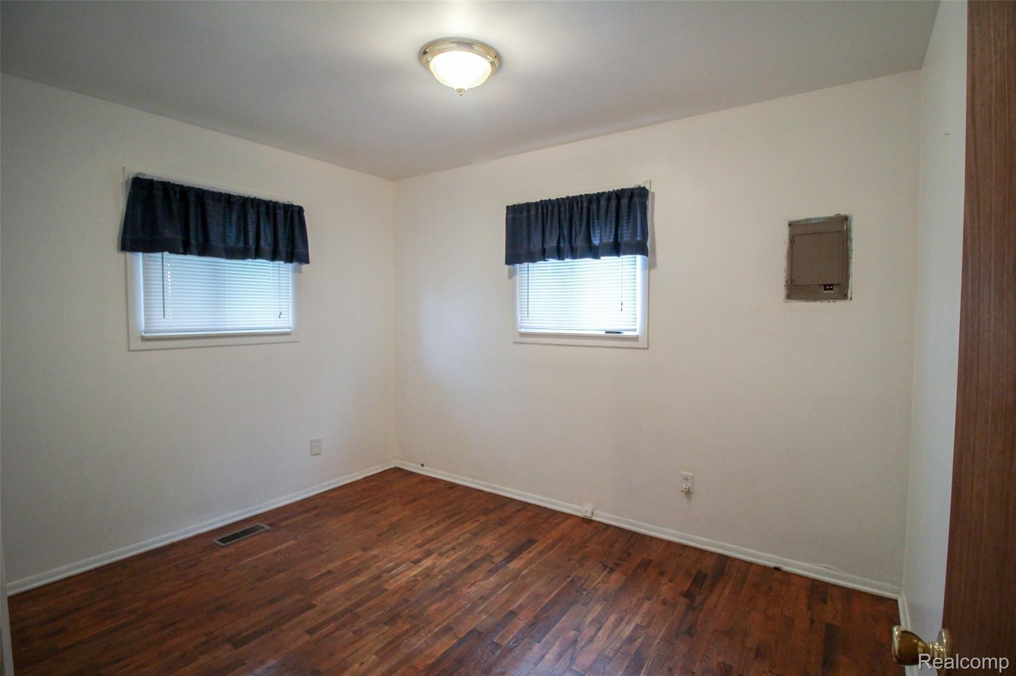 14265 North Genesee Road Clio, MI 48420 - Photo 18 of 24 19.jpg