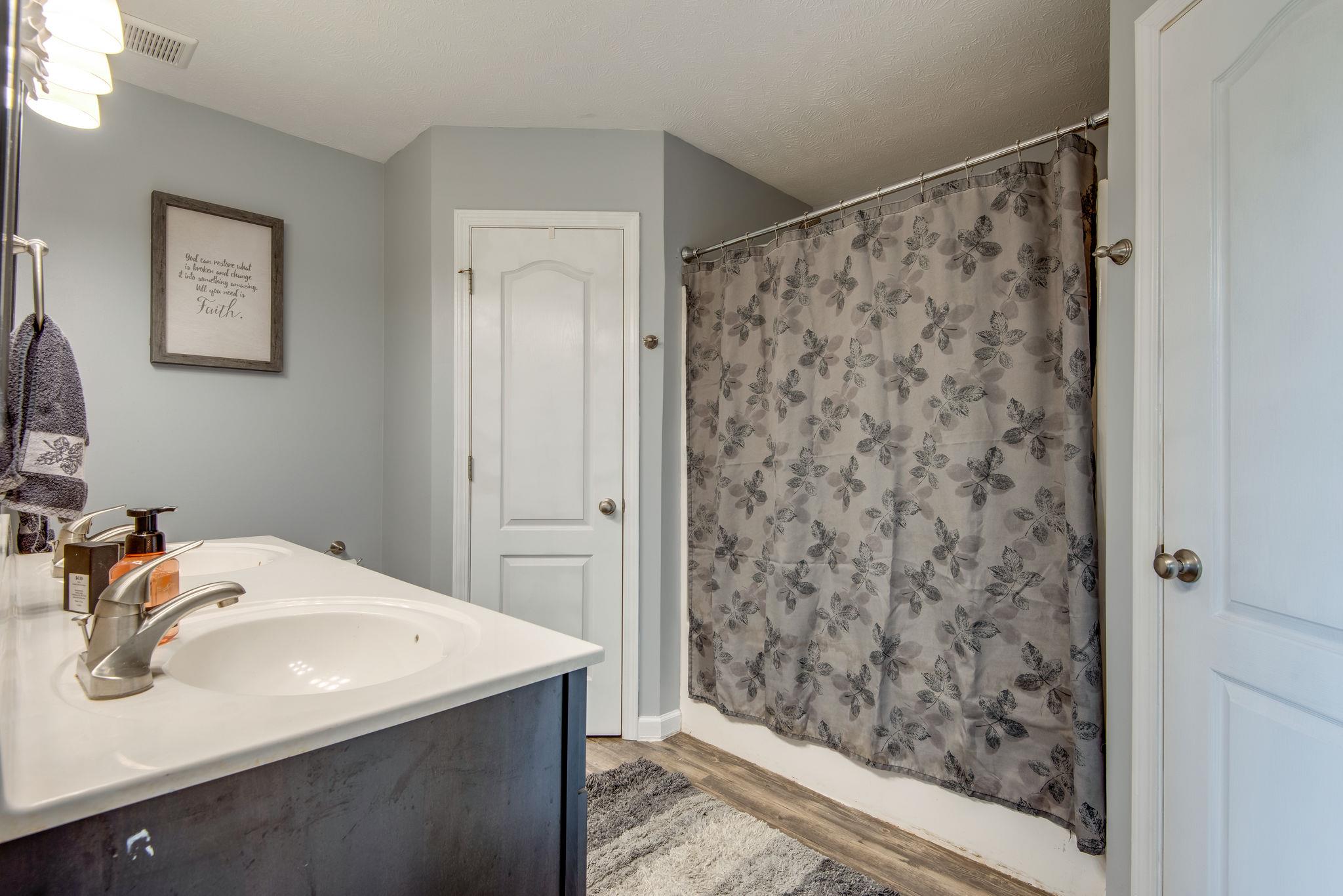4475 Blackman Road Murfreesboro, TN 37129 - Photo 12 of 15 ANOTHER VIEW OF THE MASTER BATHROOM. COMES COMPLETE WITH HIS AND HER CLOSETS.