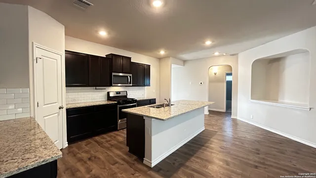 $1,595 | 6710 Orff Point, San Antonio, TX 78252