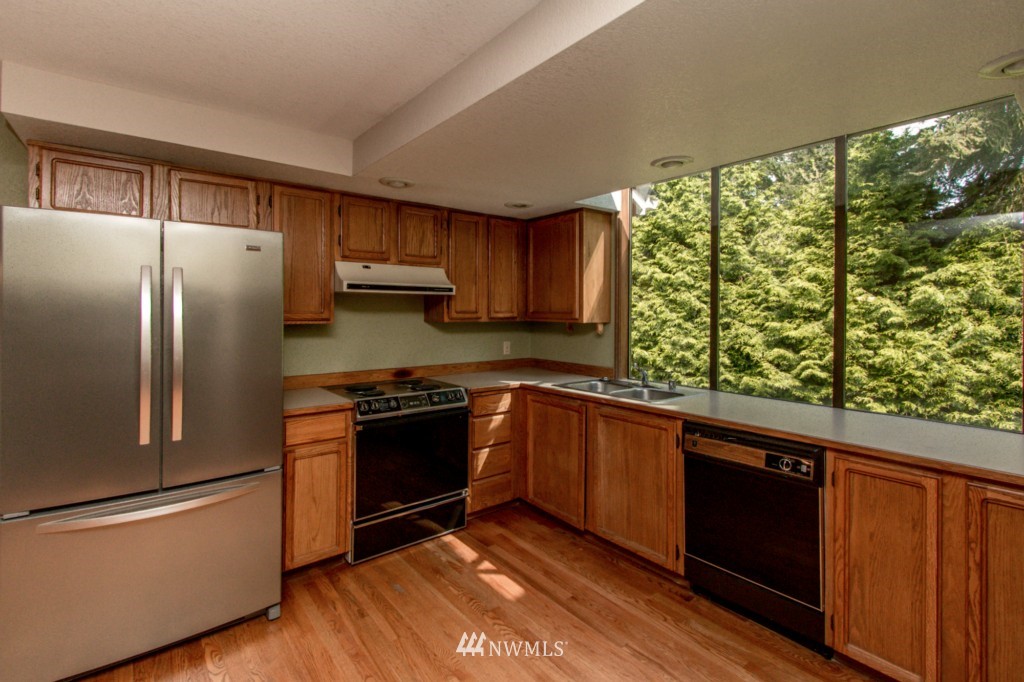 2329 243rd Place Southeast Bothell, WA 98021 - Photo 15 of 24