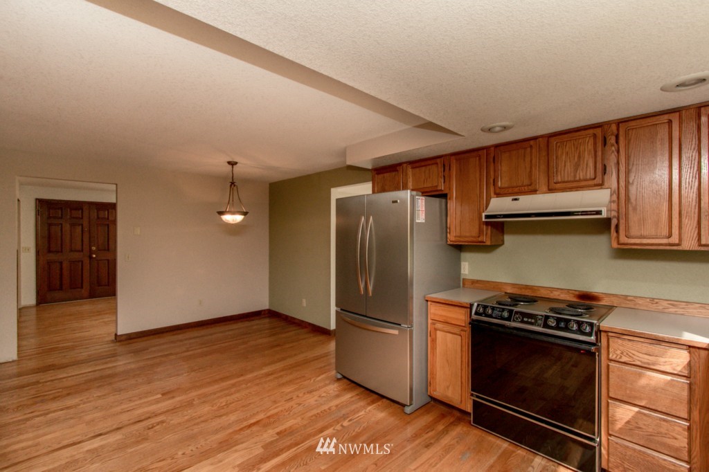 2329 243rd Place Southeast Bothell, WA 98021 - Photo 16 of 24