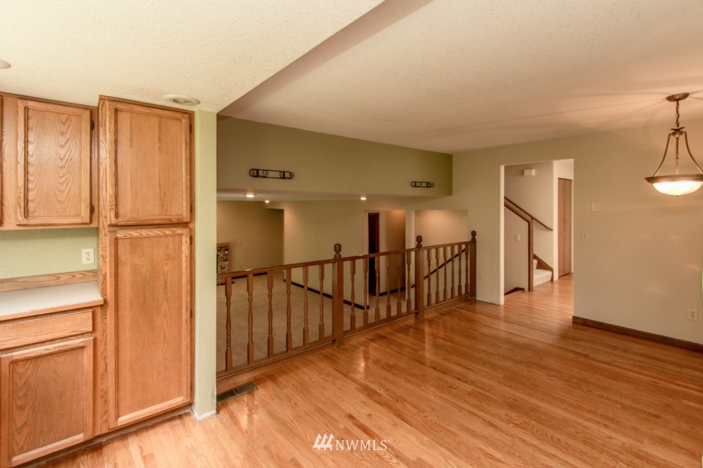 2329 243rd Place Southeast Bothell, WA 98021 - Photo 17 of 24