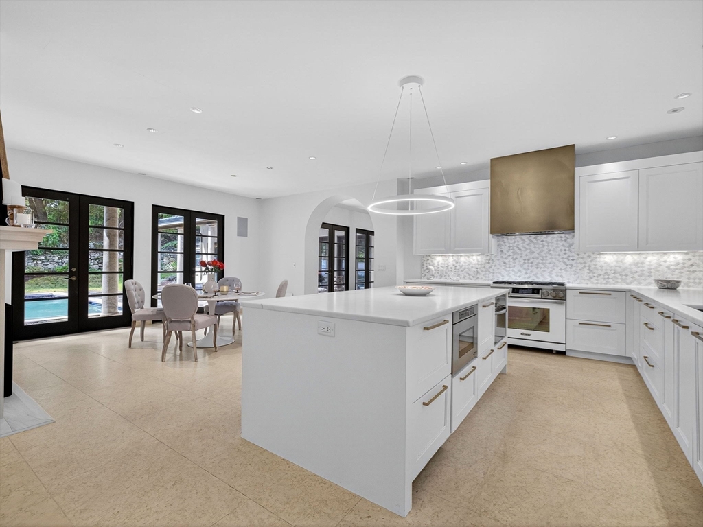 18 Middlesex Street Winchester, MA 01890 - Photo 10 of 32