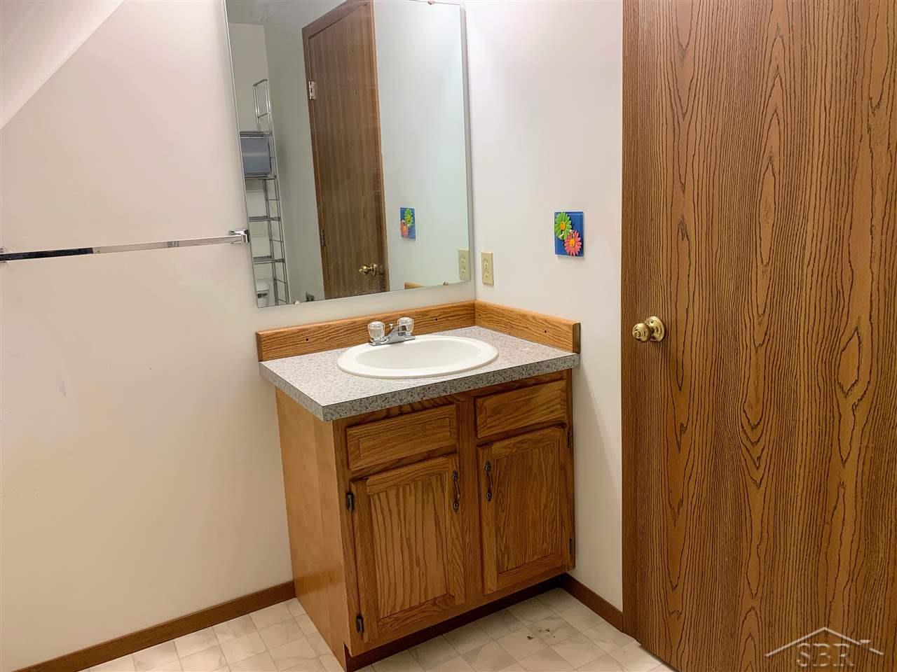 673 East Beaver Road Kawkawlin, MI 48631 - Photo 17 of 28