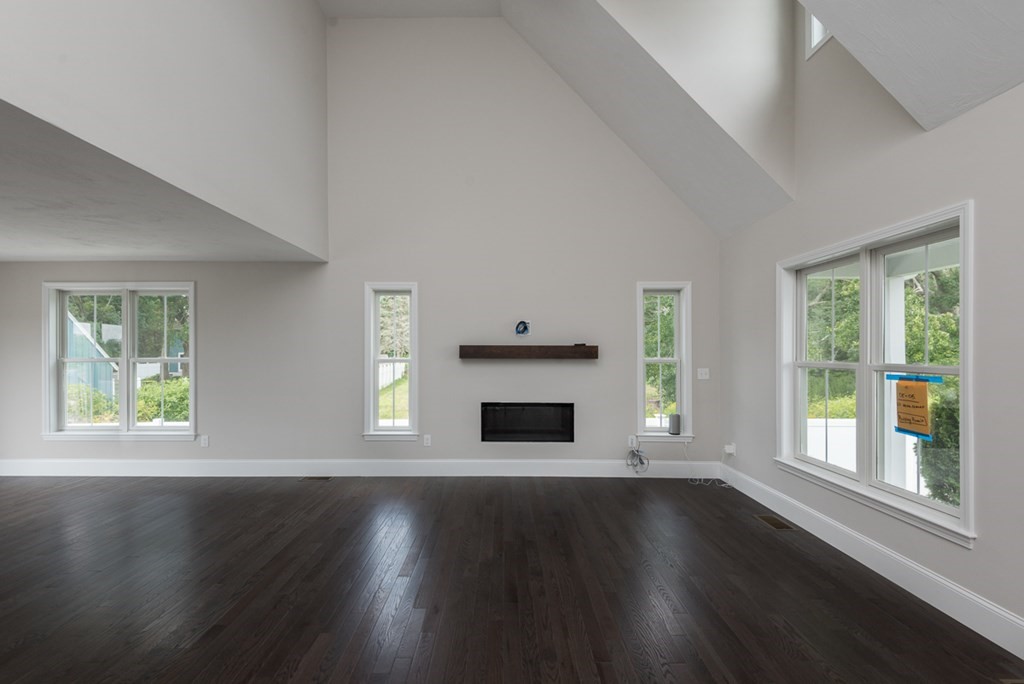 7 Thomas Mann Circle Norfolk, MA 02056 - Photo 12 of 26