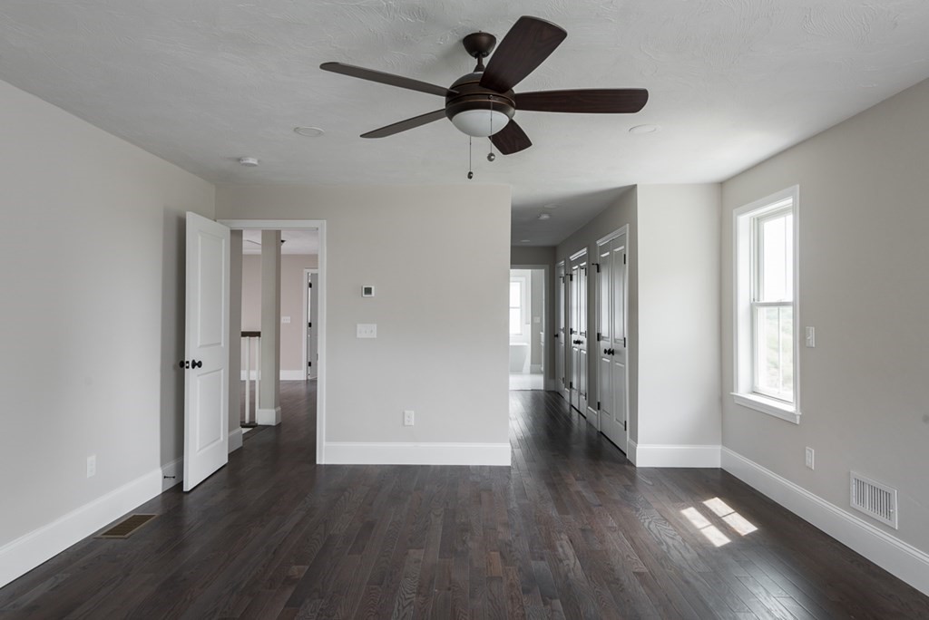 7 Thomas Mann Circle Norfolk, MA 02056 - Photo 17 of 26