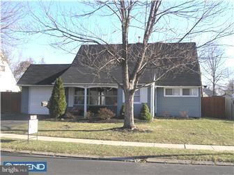 40 Indian Red Road Levittown, PA 19057 - Photo 1 of 6 Gallery Image 1