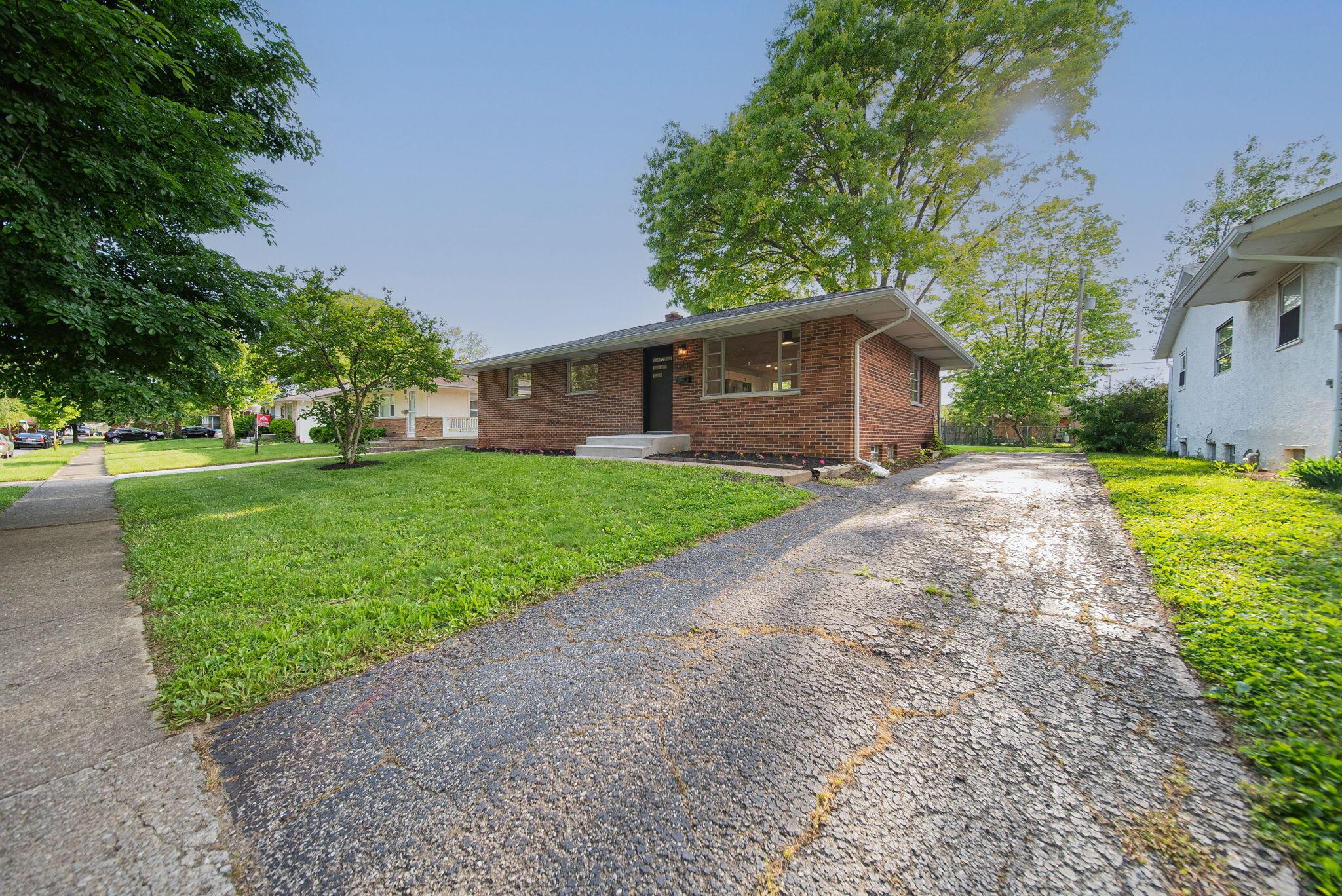1301 Bernhard Road Columbus, OH 43227 - Photo 3 of 46 Exterior View