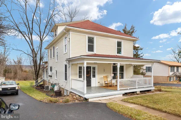 $375,000 | 130 Carpenters Avenue, Wardensville, WV 26851