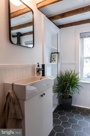 $375,000 | 130 Carpenters Avenue, Wardensville, WV 26851