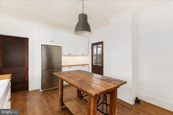 $375,000 | 130 Carpenters Avenue, Wardensville, WV 26851