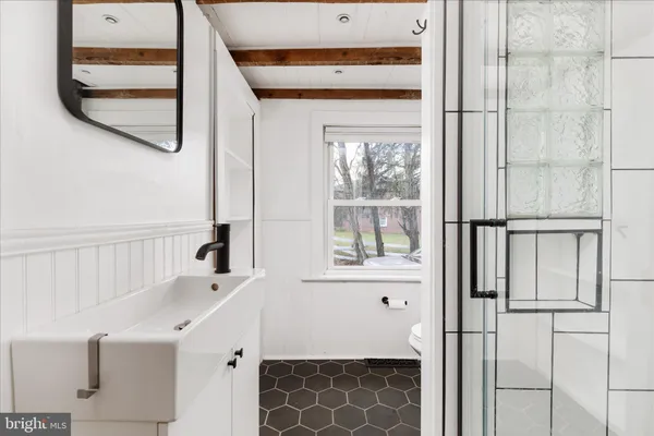 $375,000 | 130 Carpenters Avenue, Wardensville, WV 26851