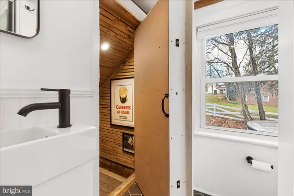 $375,000 | 130 Carpenters Avenue, Wardensville, WV 26851