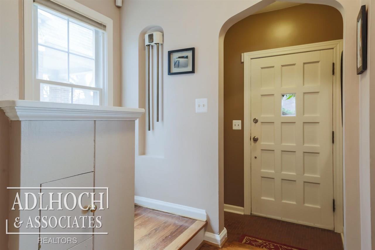 476 Cloverly Road Grosse Pointe Farms, MI 48236 - Photo 3 of 22