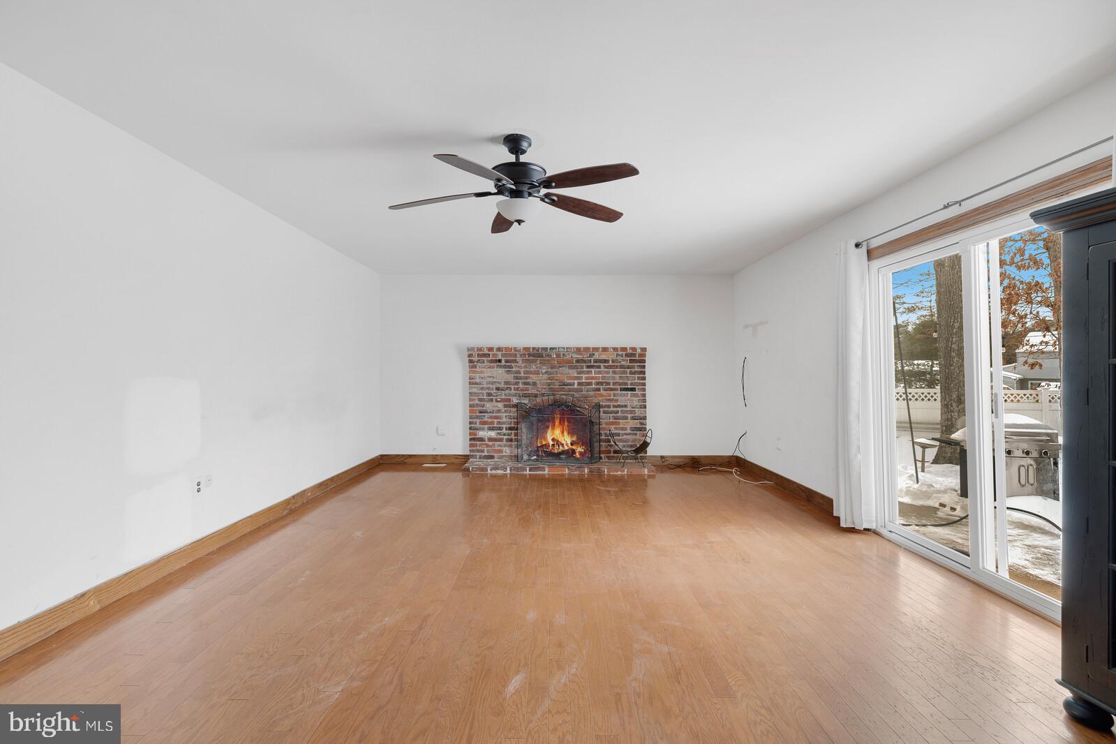 9 Whipple Way Sewell, NJ 08080 - Photo 17 of 37