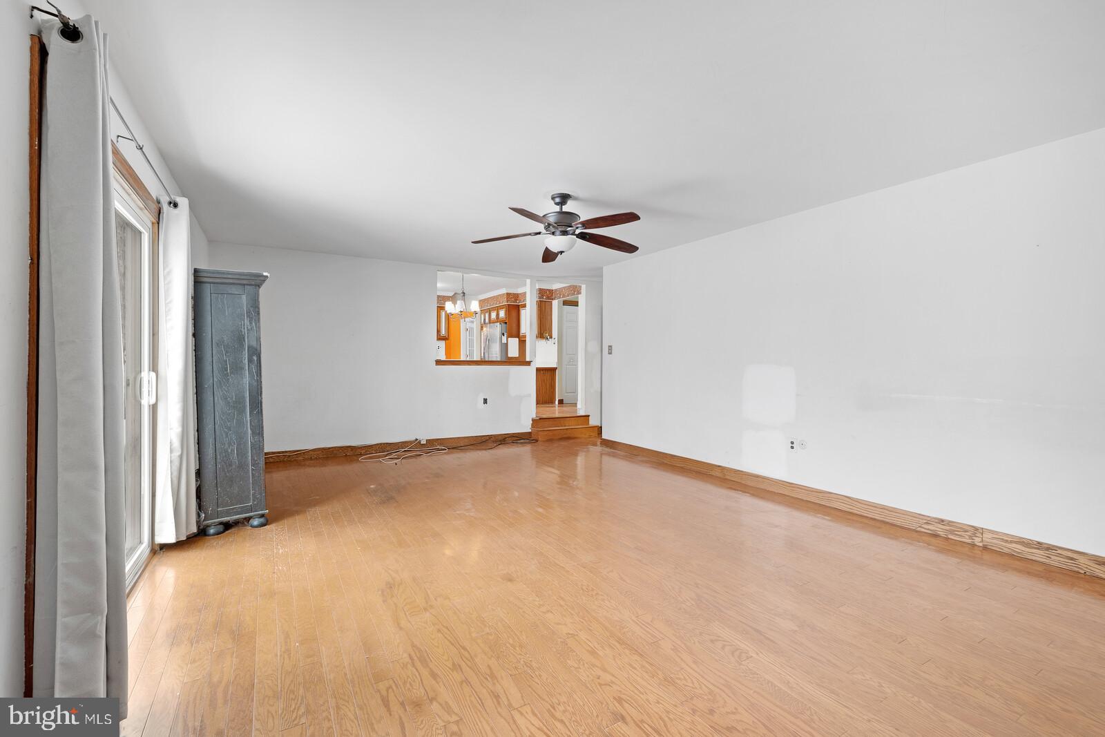 9 Whipple Way Sewell, NJ 08080 - Photo 18 of 37